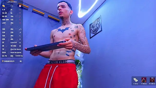 TheBatMansion Live XXX-chat