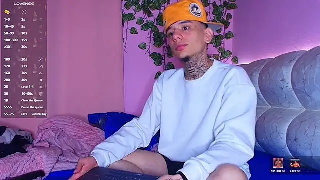 TheBatMansion's Webcam Show