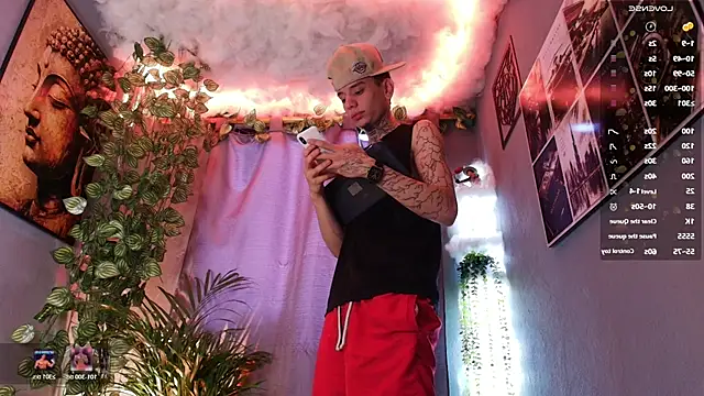 TheBatMansion Show Webcam
