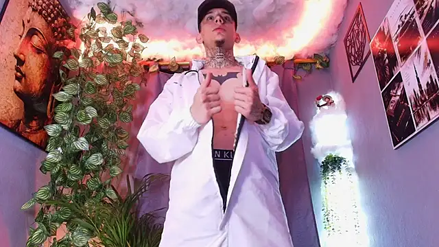 TheBatMansion Webcam-Show