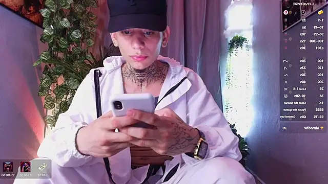 TheBatMansion Webcam show