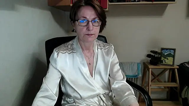 Chat +18 de katemodel ao vivo