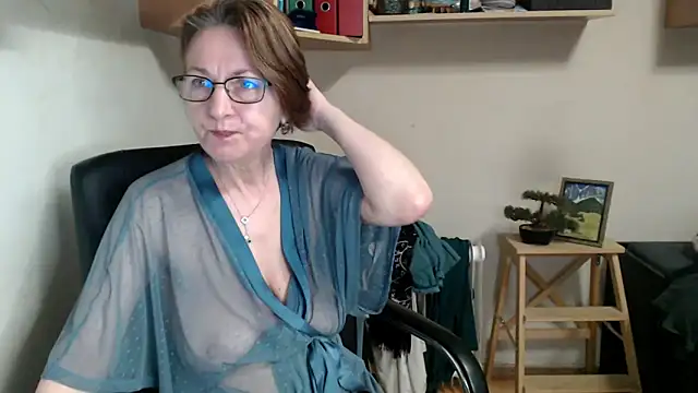 katemodel: απευθείας συνομιλία ΧΧΧ