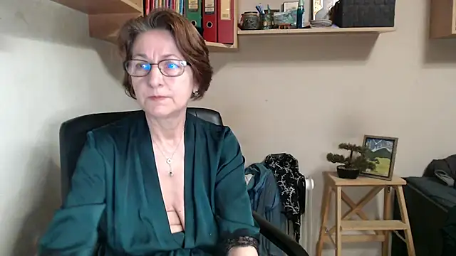 katemodel: απευθείας συνομιλία ΧΧΧ