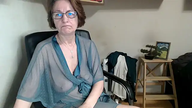 Chat +18 de katemodel ao vivo