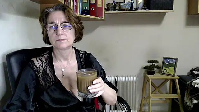 katemodel élő XXX-chatje
