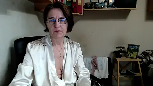 Show de katemodel na webcam