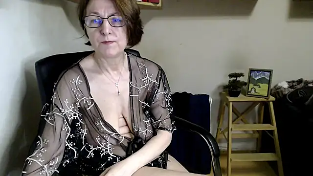 Chat +18 de katemodel ao vivo