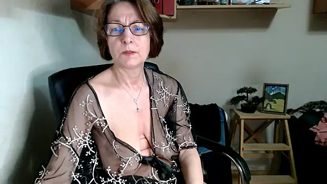 Pokazy przed kamerką – katemodel