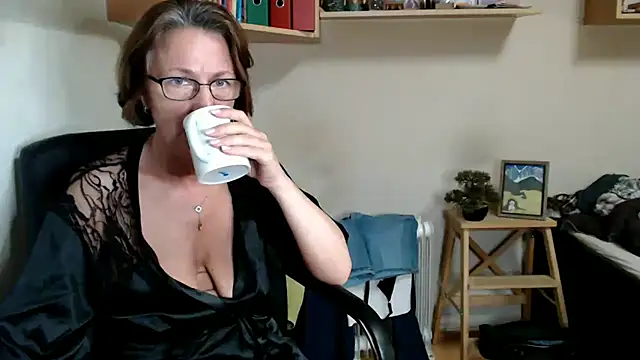 XXX chat uživo modela katemodel
