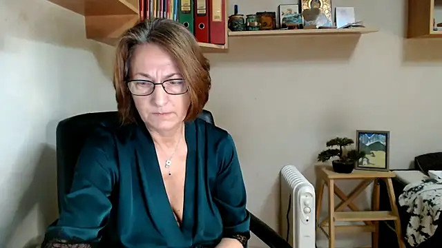 katemodel Adlı Modelin Canlı XXX Sohbeti