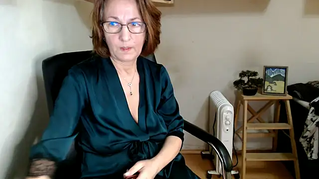 katemodel Adlı Modelin Canlı XXX Sohbeti
