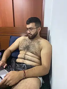Pokazy przed kamerką – ryan_stone10