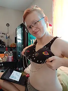 JennaFluid Show in webcam
