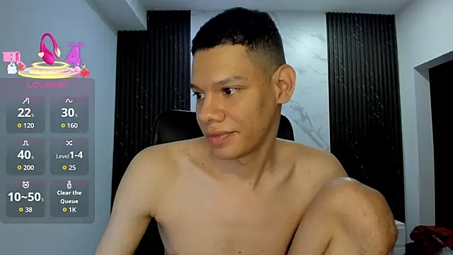 Pokazy przed kamerką – milo_cruz_