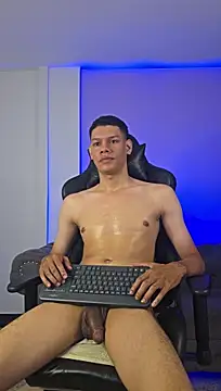 milo_cruz_ webcam show