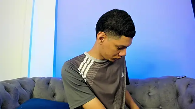 milo_cruz_ Adlı Modelin Web Kamerası Şovu
