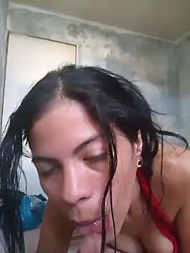 הופעת וובקאם של Lilijms97_