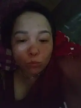 Chat +18 de roachan_1 ao vivo