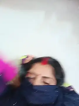 Poojaxx56's Live XXX Chat