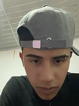 Show modela Drack_Boss na web-kameri