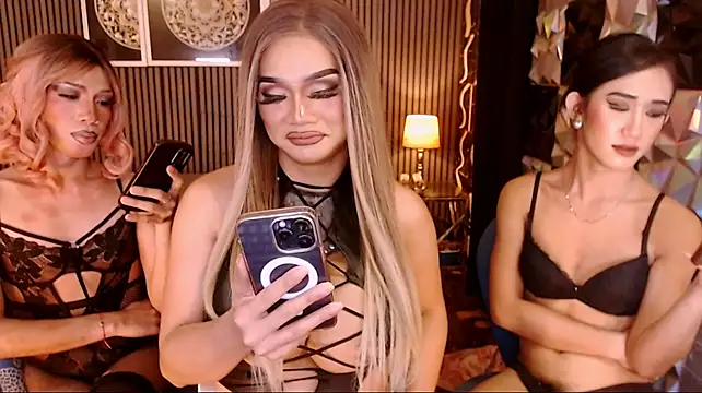 Show de webcam de PrettyHorseCockTrans