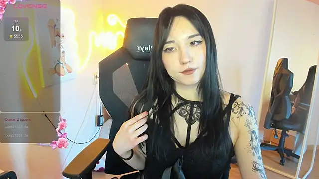 AliceeinWonderlanddd – live chatrum