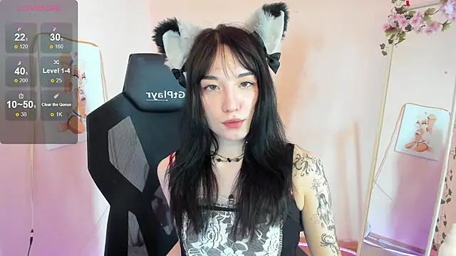 AliceeinWonderlanddd Live chatroom