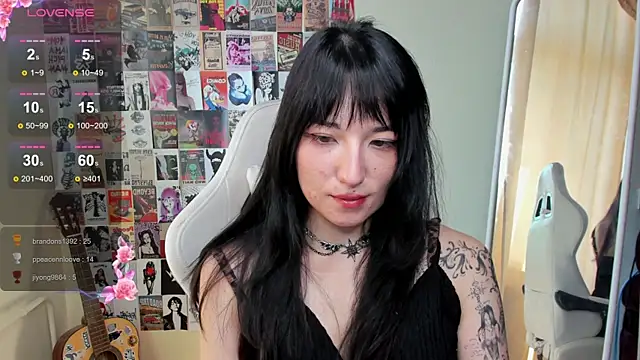 AliceeinWonderlanddd 라이브 XXX 채팅