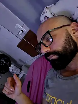 Robsonitj90 Show in webcam
