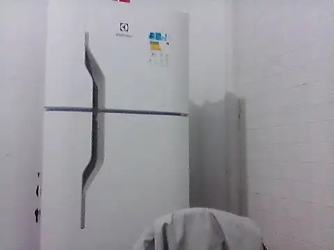 Pertunjukan Kamera Web Robsonitj90