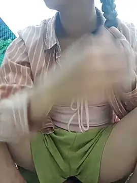 Hayaya11's Live Sex Cam Show