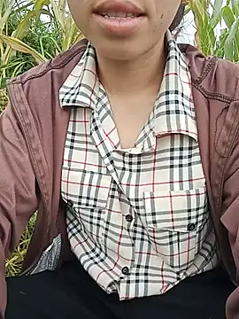 Hayaya11 Show in webcam