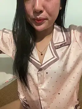 lyly_xinh09 Show Webcam