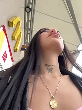 Bonny_Eva Adlı Modelin Canlı XXX Sohbeti