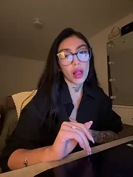 غرفة دردشة Bonny_Eva المباشرة