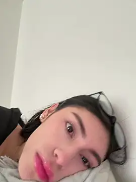 Bonny_Eva Adlı Modelin Canlı XXX Sohbeti