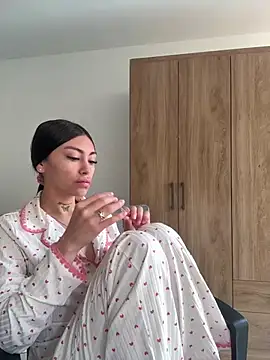دردشة Bonny_Eva الجنسية المباشرة