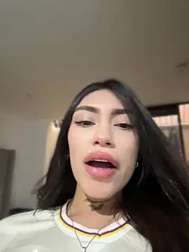 Bonny_Eva Adlı Modelin Canlı XXX Sohbeti