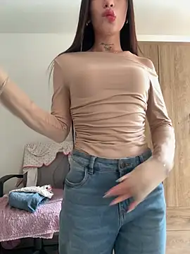 Bonny_Eva Adlı Modelin Canlı XXX Sohbeti