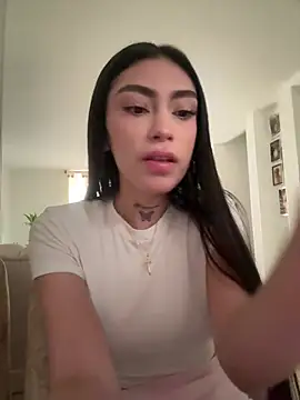 Bonny_Eva Adlı Modelin Canlı XXX Sohbeti