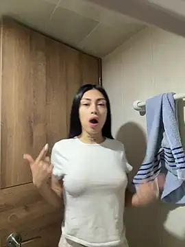 Bonny_Eva Show in webcam