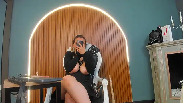 barbara_leythonのウェブカメラショー