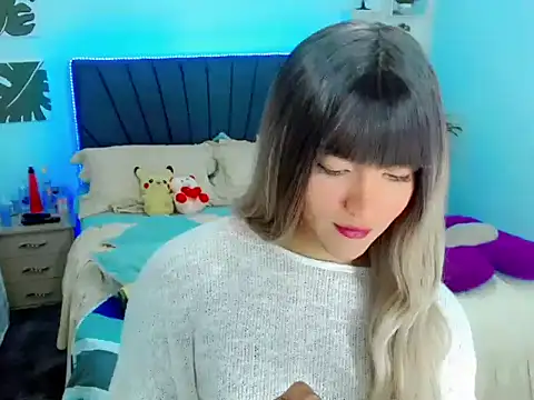 ZoeSchmmit's Webcam Show