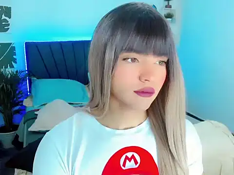 ZoeSchmmit webcam show