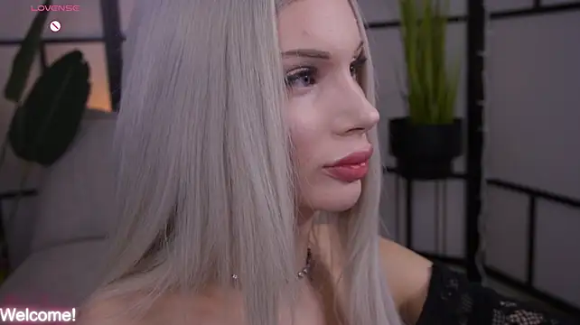 BarbieKara webcam show