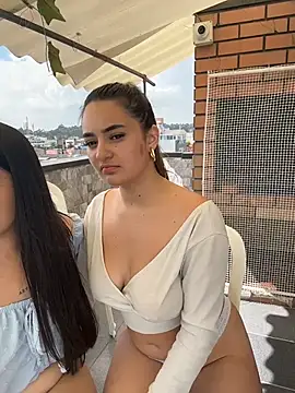 Antonella_Julieta 웹캠 쇼