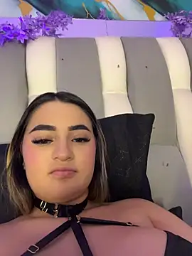 Antonella_Julieta Show Webcam