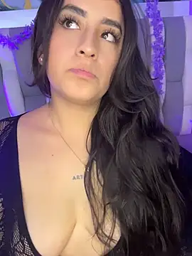 Antonella_Julieta 网络视讯表演