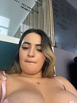 Antonella_Julieta 在線直播表演